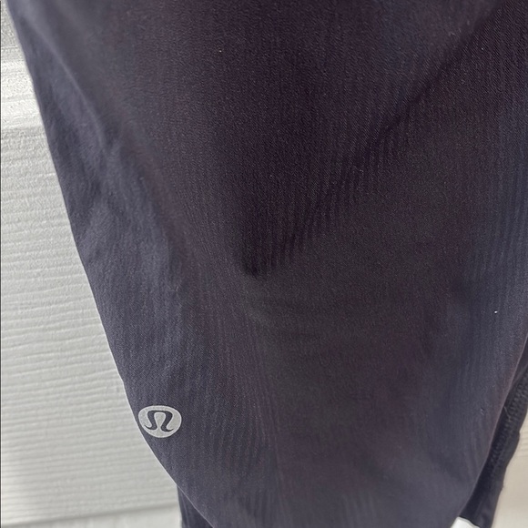 lululemon athletica studio Capris with Wide Waistband - Picture 3 of 6